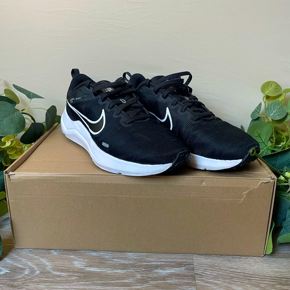 Nike Downshifter 12 Women's Road Running Shoes